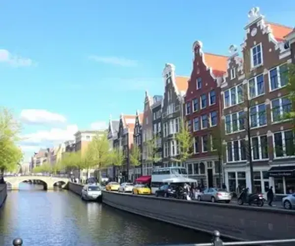 Melhor estratégia de pontos para viajar para Amsterdã gastando menos