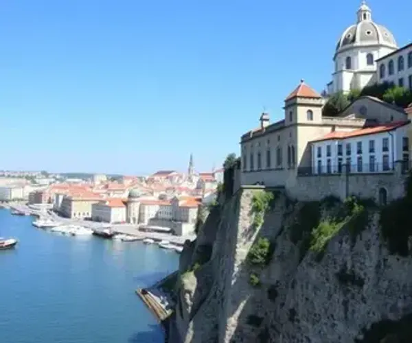 Roteiro para viajar para Porto com pontos, milhas e cashback